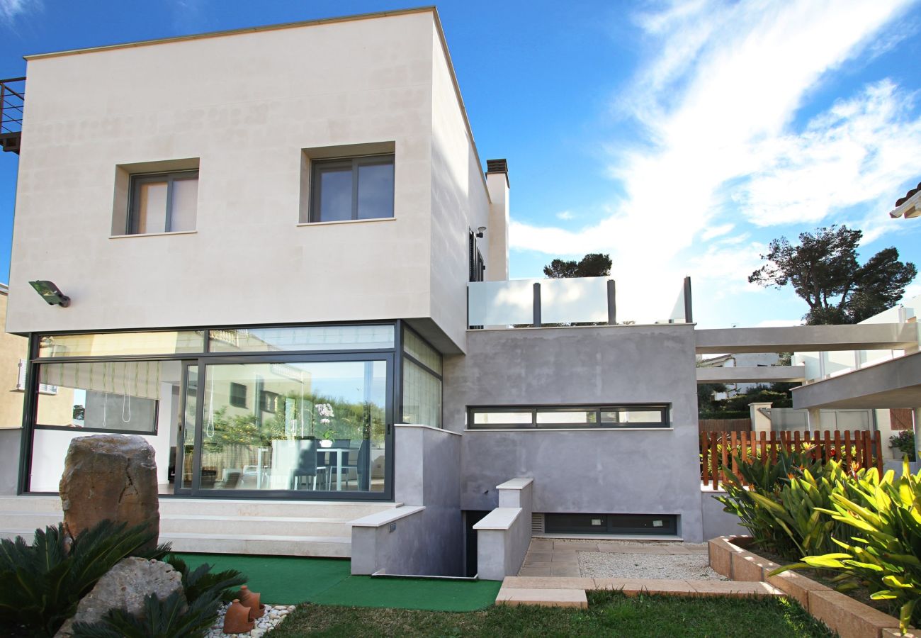 Villa in Alcudia - Modern Alcanada